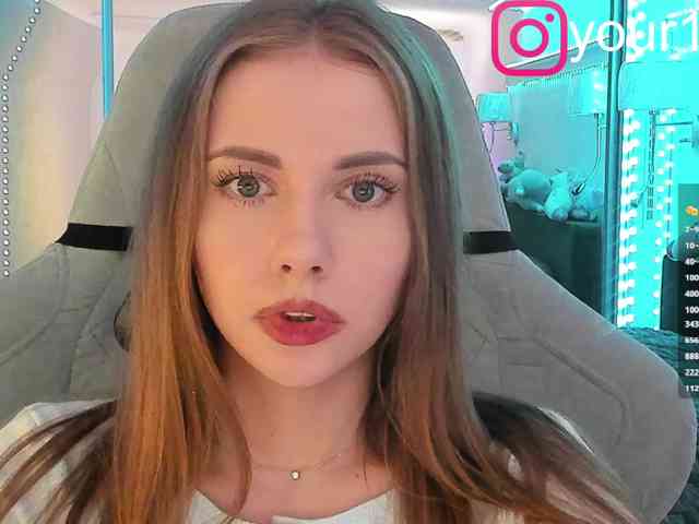 VikkiExtraCheese webcam