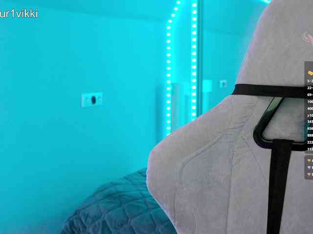 VikkiExtraCheese webcam