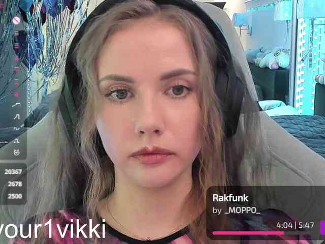 VikkiExtraCheese webcam