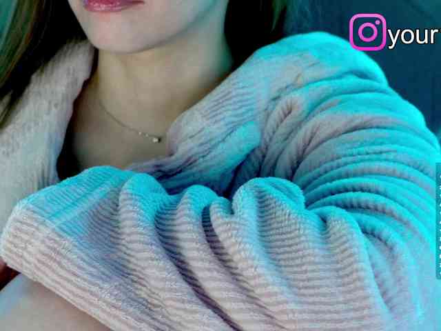 VikkiExtraCheese webcam