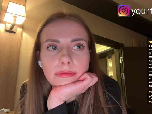 VikkiExtraCheese webcam