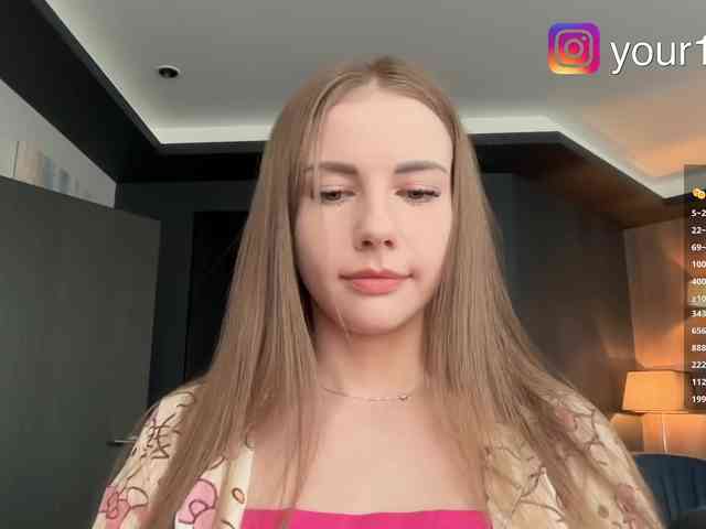 VikkiExtraCheese webcam