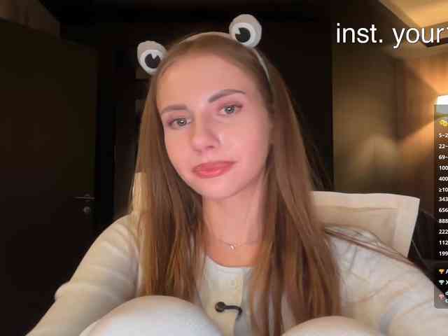 VikkiExtraCheese webcam