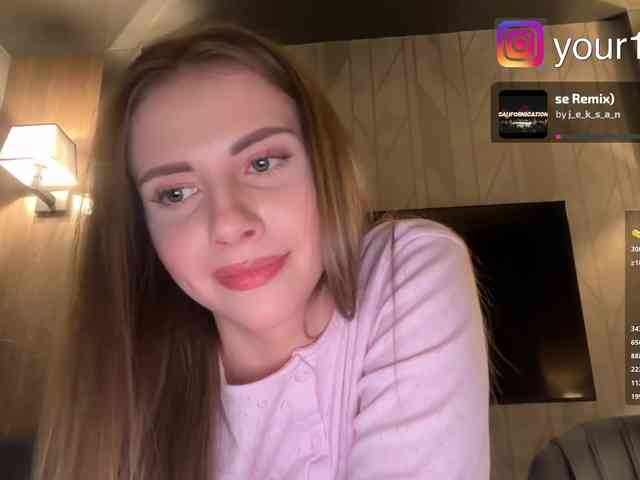 VikkiExtraCheese webcam