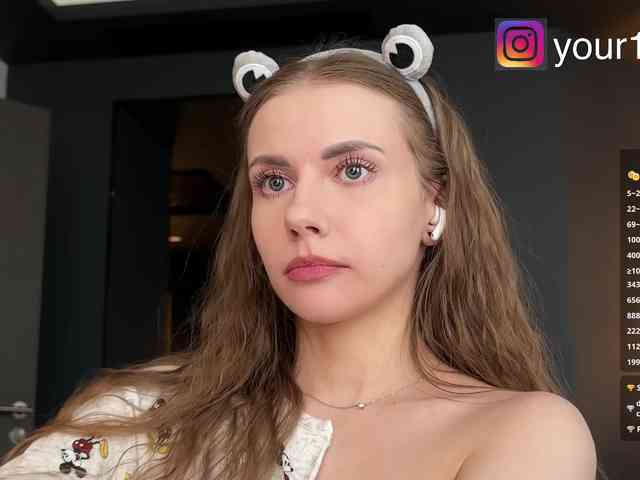 VikkiExtraCheese webcam