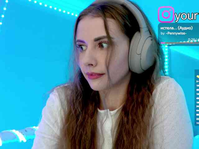 VikkiExtraCheese webcam