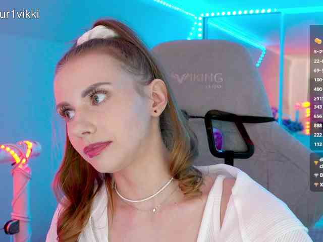 VikkiExtraCheese webcam