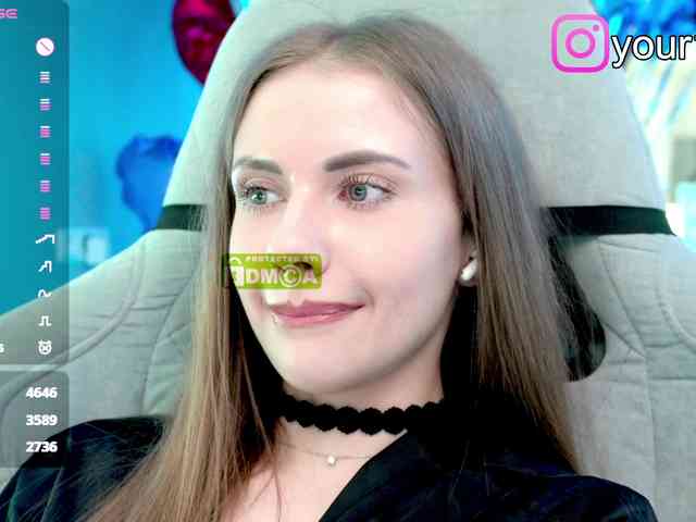 VikkiExtraCheese webcam