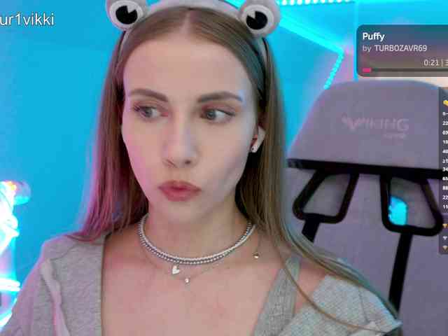 VikkiExtraCheese webcam