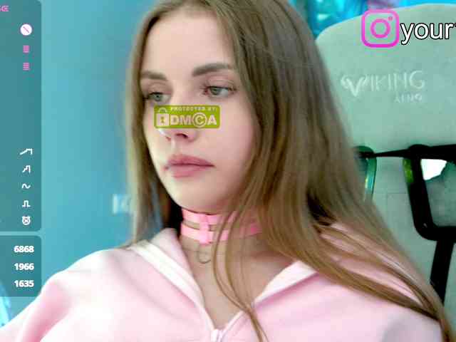 VikkiExtraCheese webcam