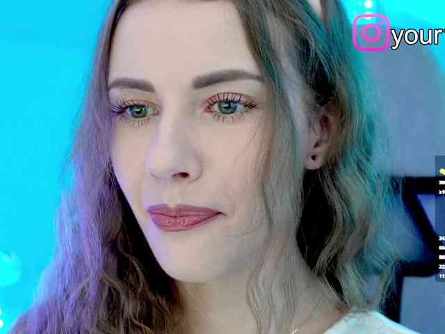 VikkiExtraCheese webcam