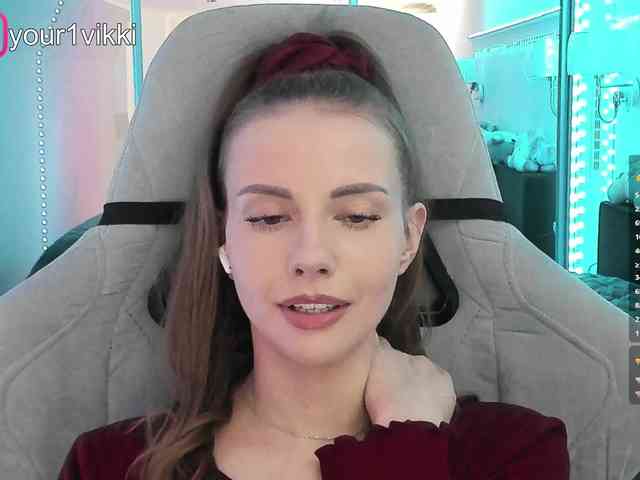 VikkiExtraCheese webcam