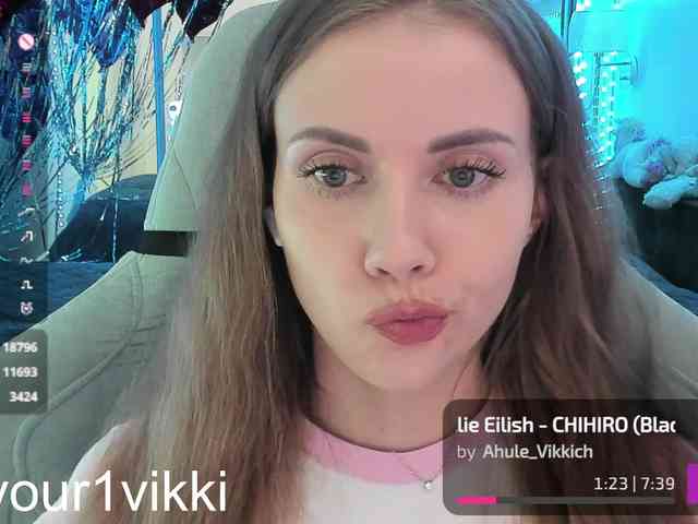 VikkiExtraCheese webcam