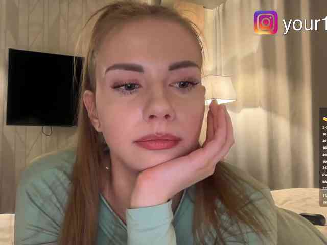 VikkiExtraCheese webcam