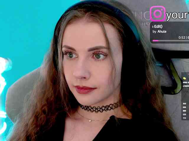 VikkiExtraCheese webcam