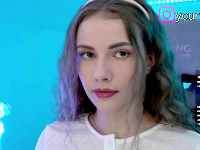 VikkiExtraCheese webcam