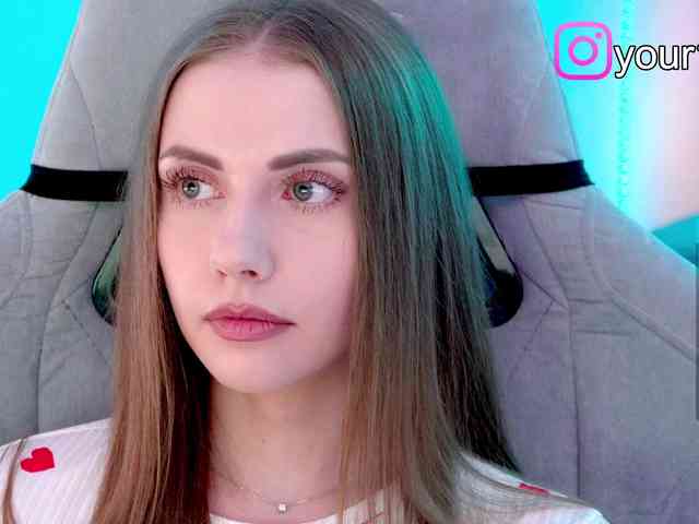 VikkiExtraCheese webcam
