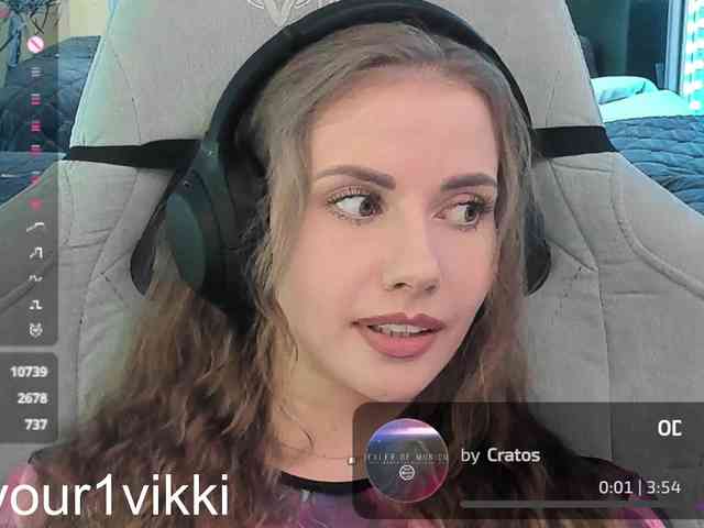 VikkiExtraCheese webcam