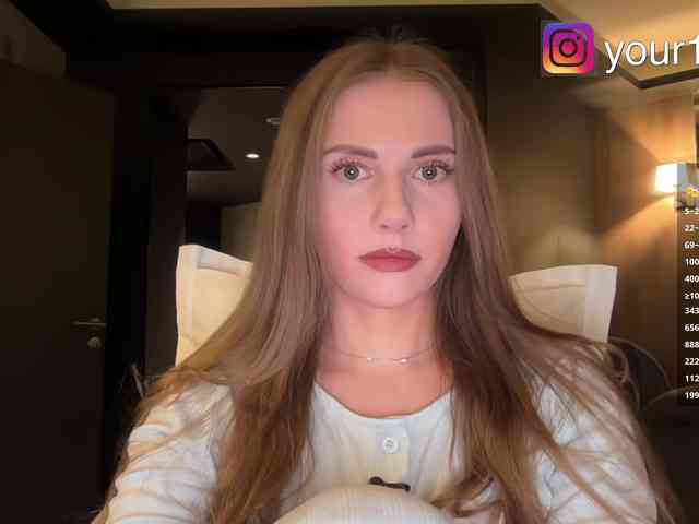 VikkiExtraCheese webcam