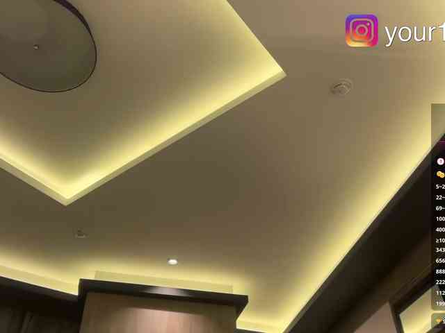 VikkiExtraCheese webcam