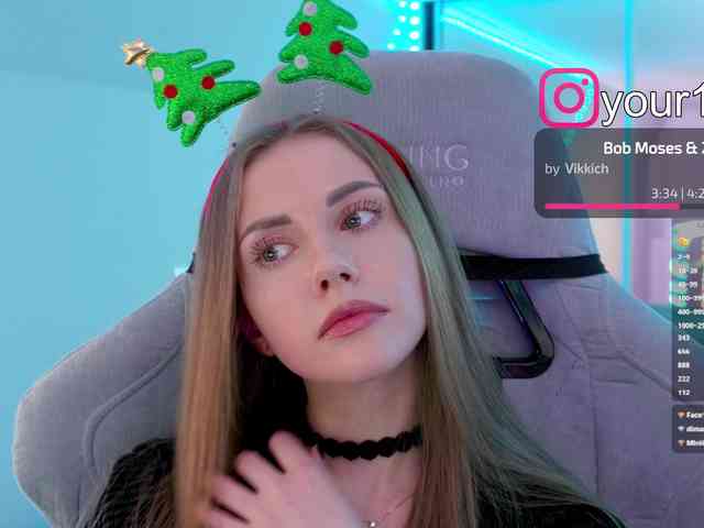 VikkiExtraCheese webcam