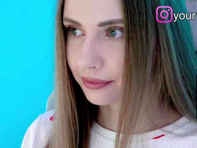 VikkiExtraCheese webcam