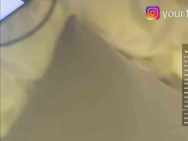 VikkiExtraCheese webcam