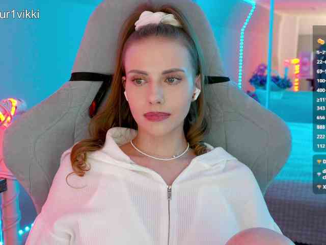 VikkiExtraCheese webcam