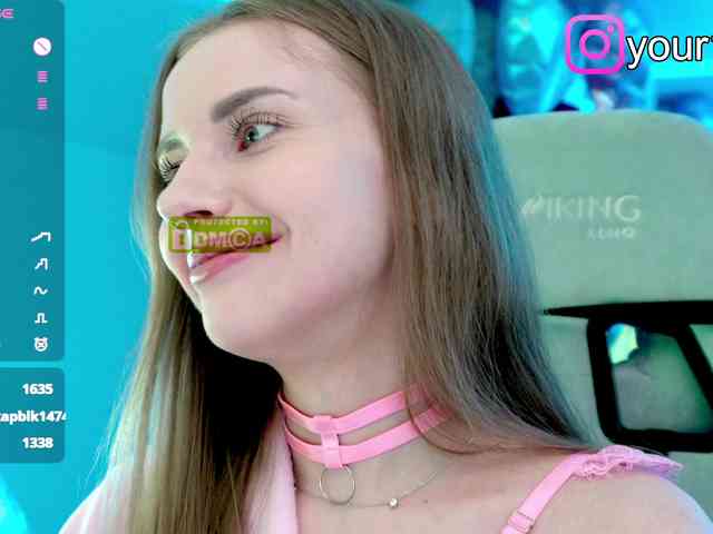 VikkiExtraCheese webcam