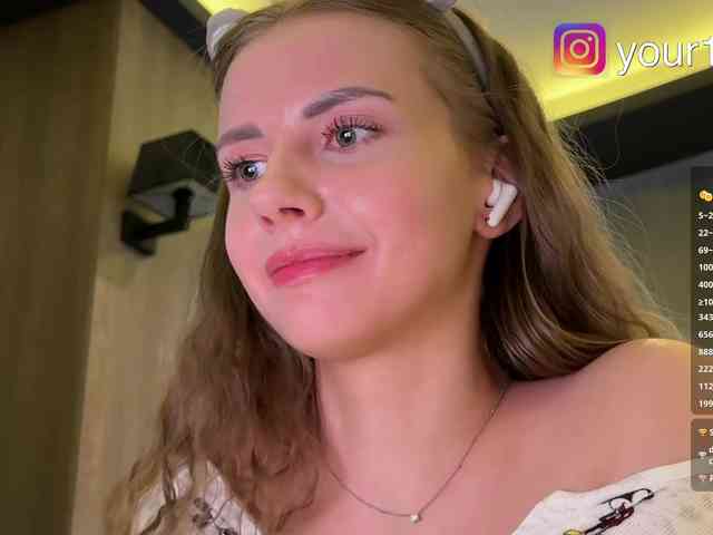 VikkiExtraCheese webcam