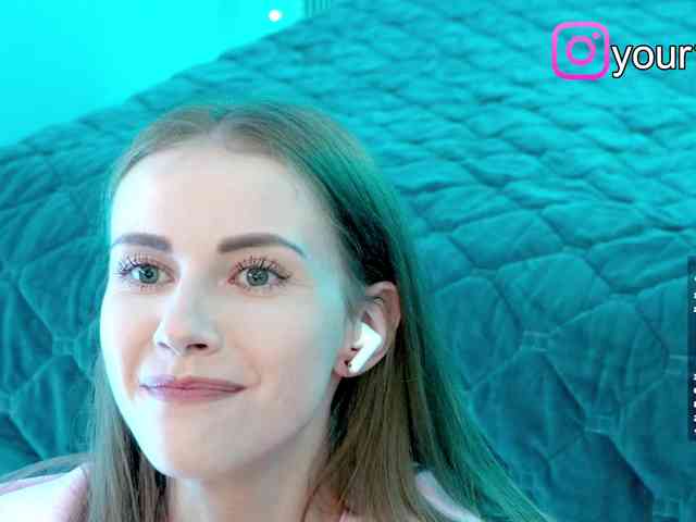 VikkiExtraCheese webcam