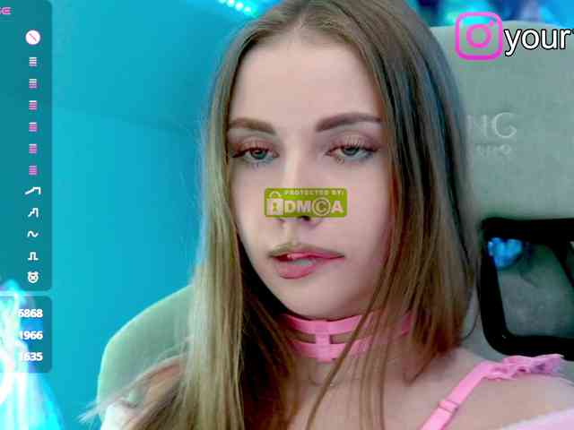 VikkiExtraCheese webcam