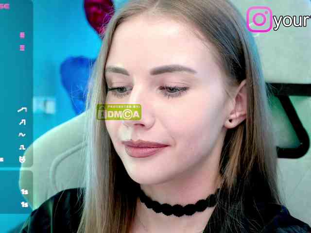 VikkiExtraCheese webcam