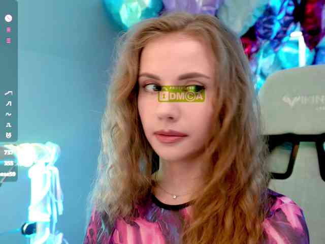 VikkiExtraCheese webcam