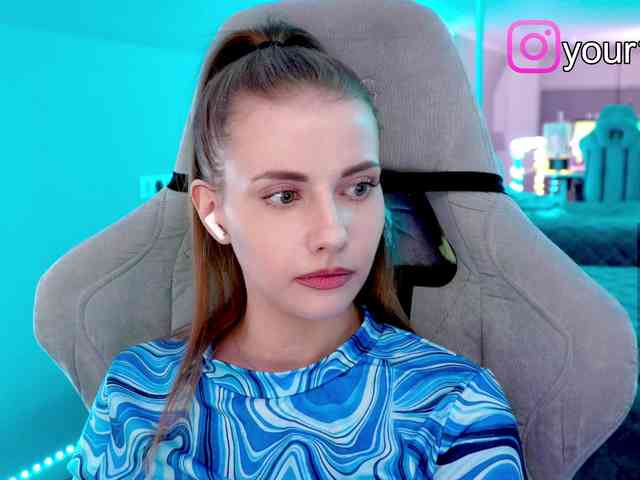 VikkiExtraCheese webcam