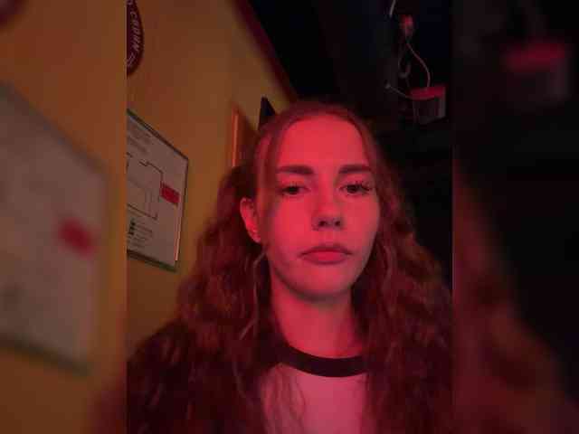 VikkiExtraCheese webcam