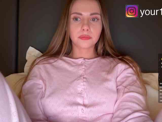 VikkiExtraCheese webcam