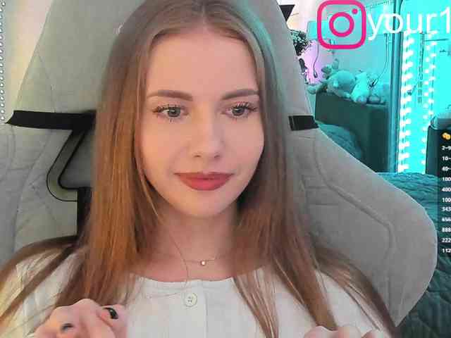 VikkiExtraCheese webcam
