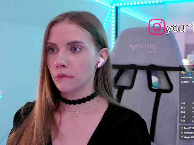 VikkiExtraCheese webcam