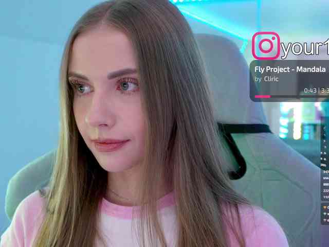 VikkiExtraCheese webcam