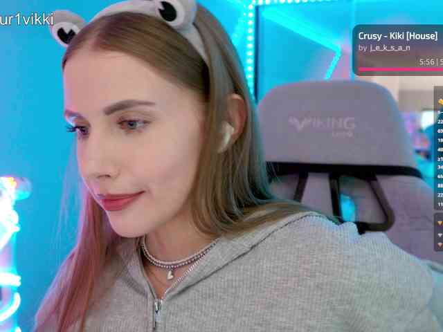 VikkiExtraCheese webcam