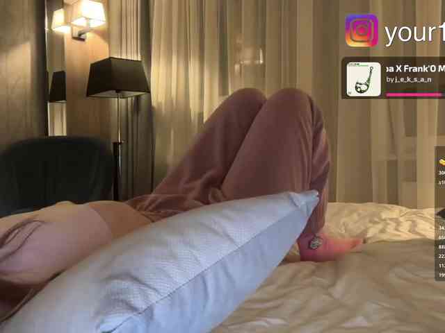 VikkiExtraCheese webcam