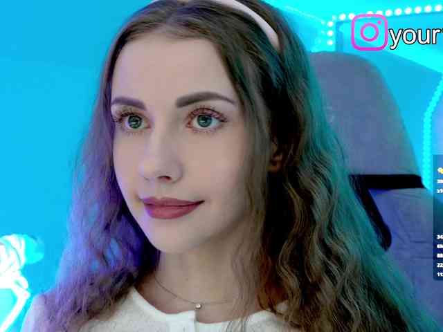 VikkiExtraCheese