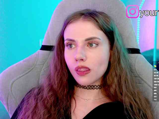 VikkiExtraCheese webcam