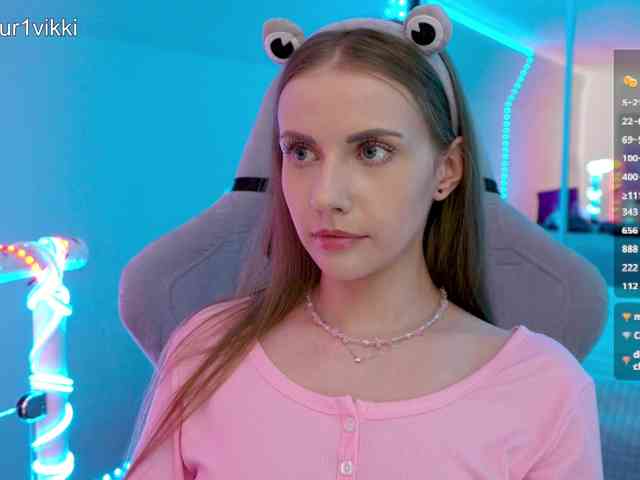 VikkiExtraCheese webcam