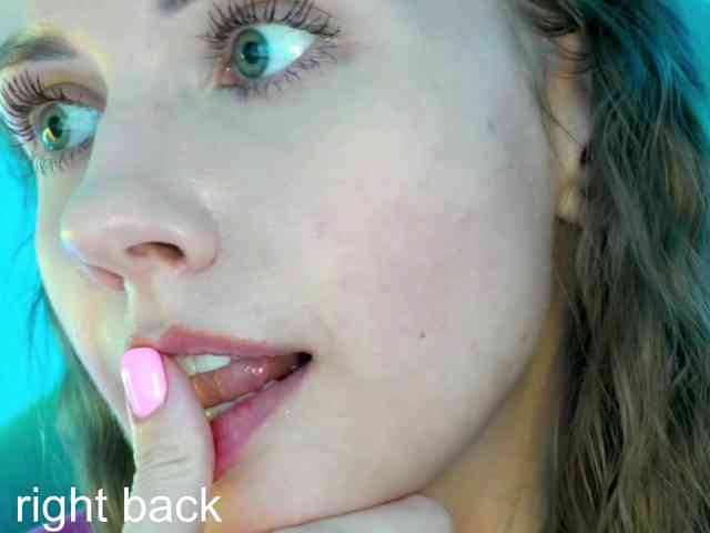 VikkiExtraCheese webcam