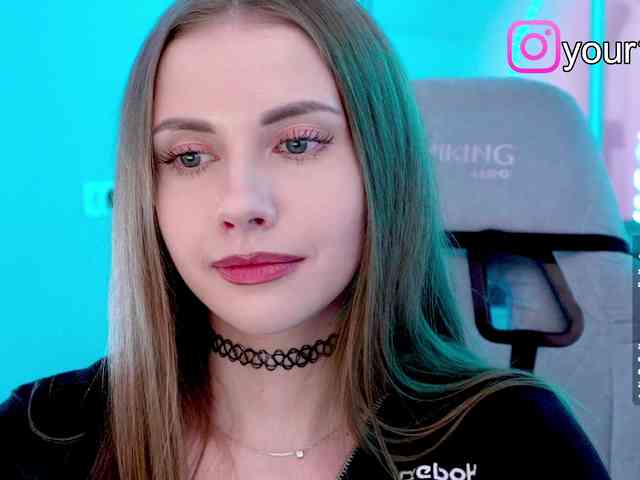 VikkiExtraCheese