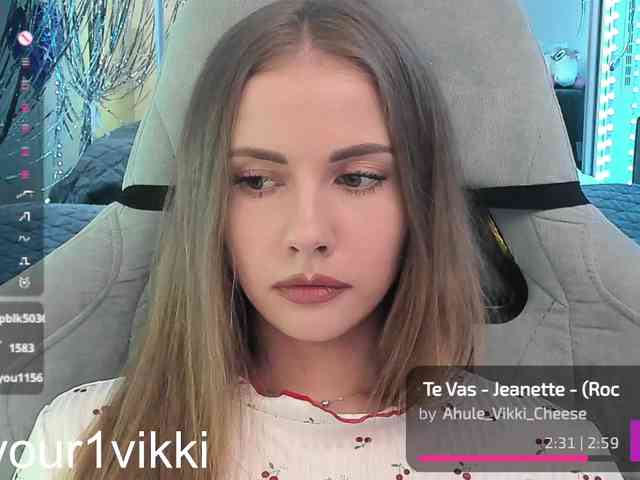 VikkiExtraCheese webcam