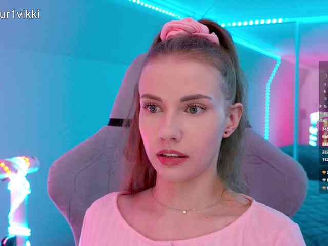 VikkiExtraCheese webcam