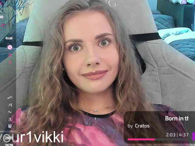 -VikkiL0vesCheese-